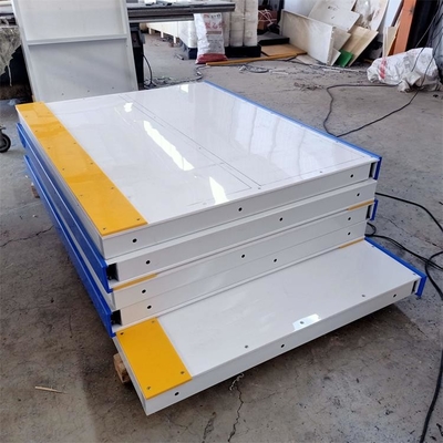 La barrera plástica Dasher de Floorball del HDPE sube al sistema para los accesorios de la pista de patinaje